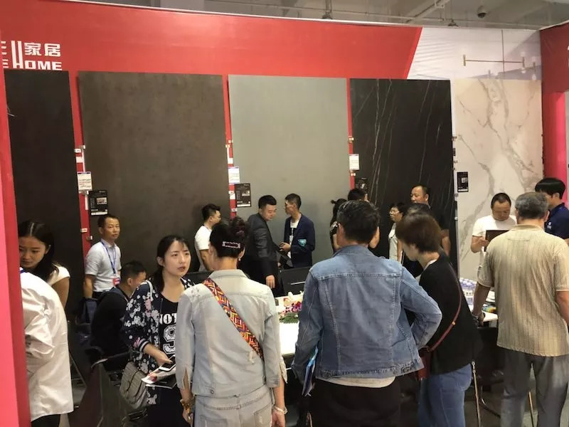 客似云來，德利豐家居成甘肅藍(lán)裝家博會(huì)貴寵！(圖1)